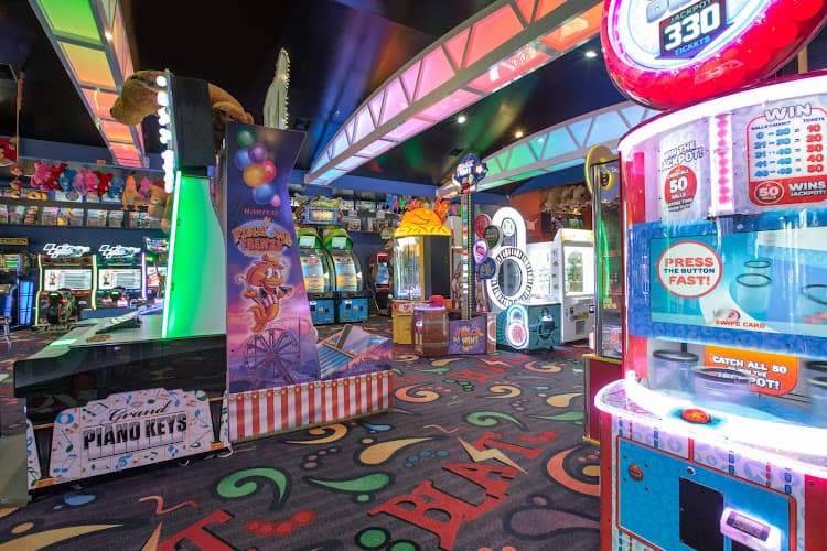 Blast Arcade and Laser Maze