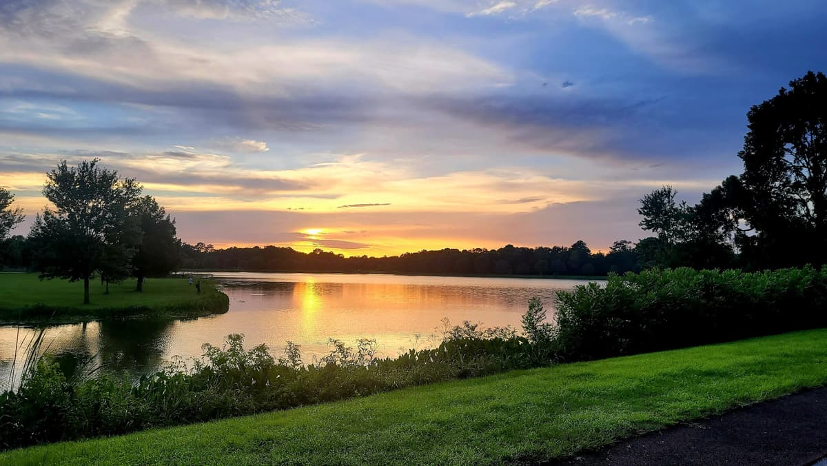 Lake Mayer Park — photo 1 of 1