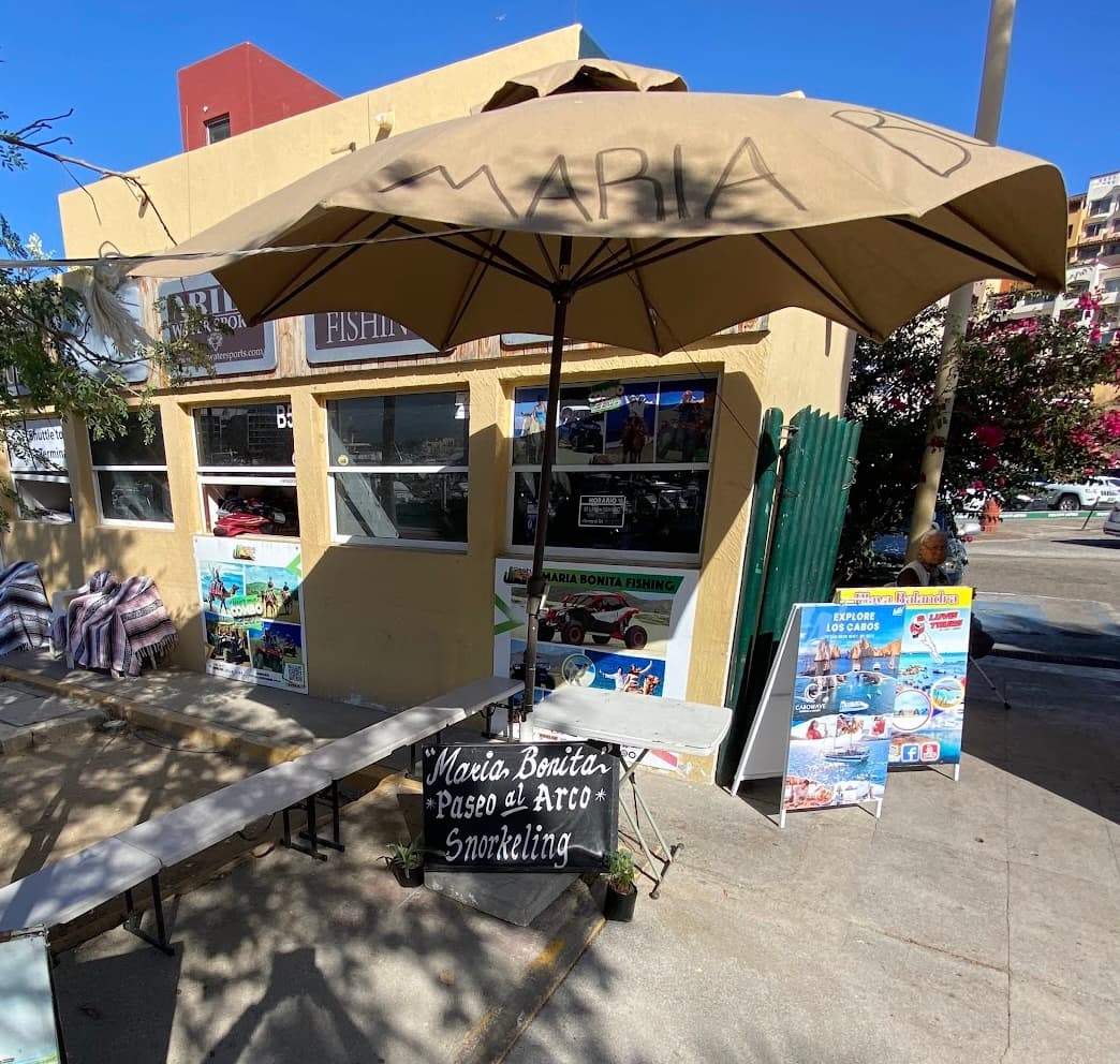 The Arch Boat Tour & Water Taxi
