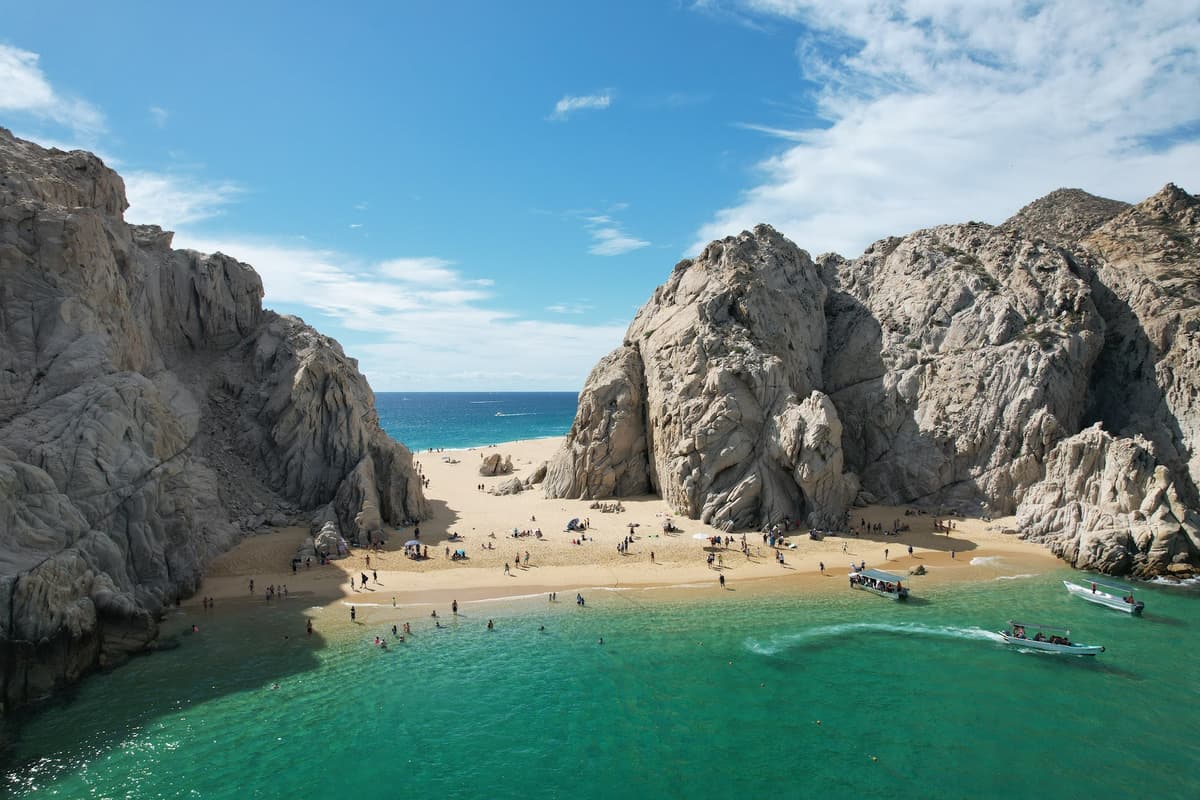 Lover's Beach (Playa del Amor)