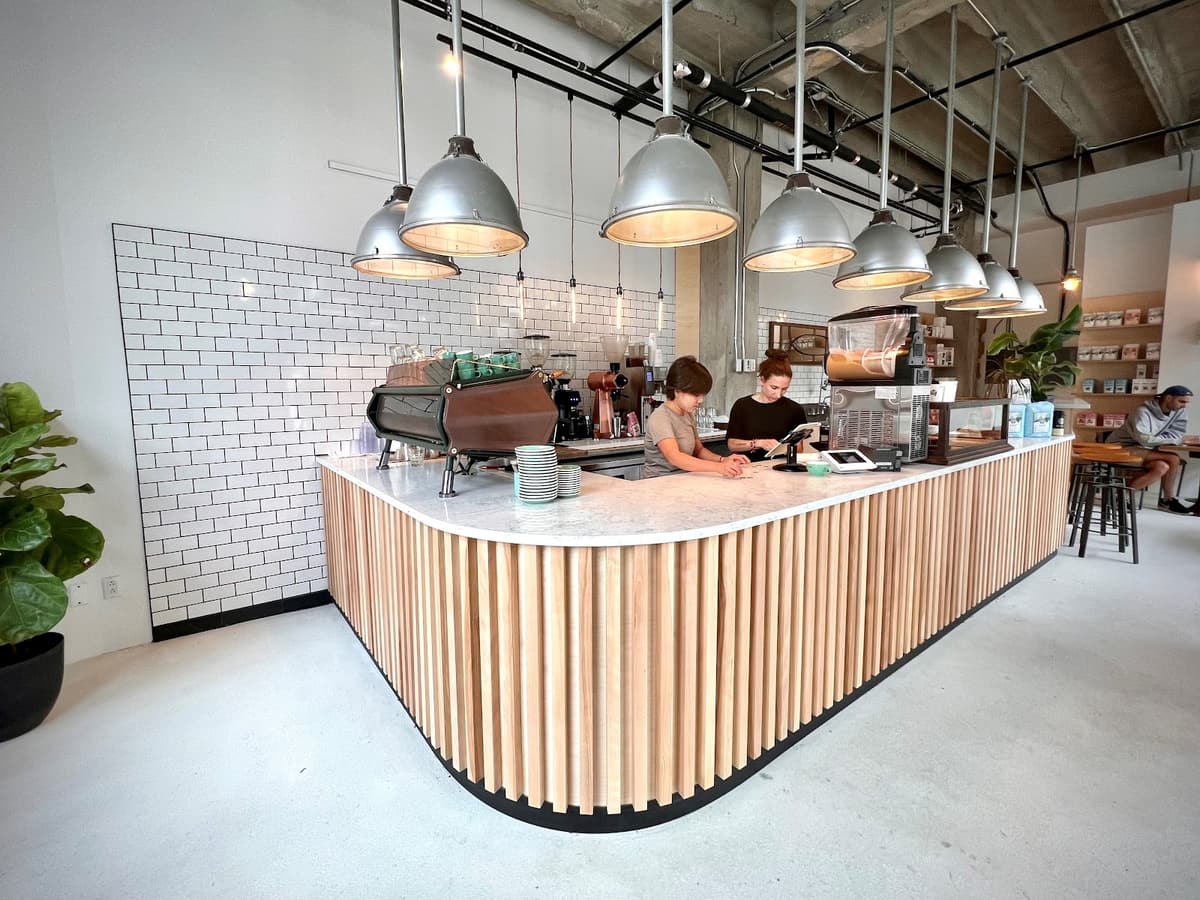 Pikolo Espresso Bar + Juliette & Chocolat