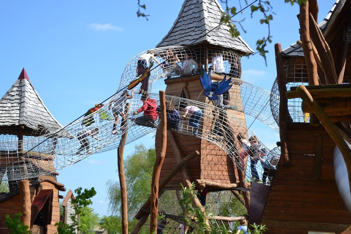 Hobbledown Adventure Farm Park and Zoo — photo 1 of 2