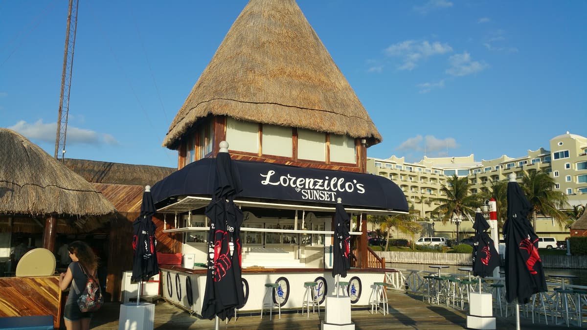 Lorenzillo's Live Lobster House