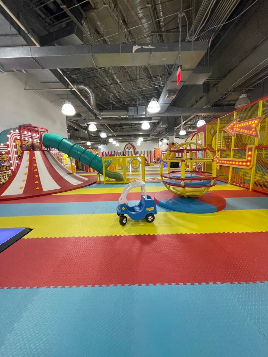 Star Park Indoor Playground - Franklin Mall